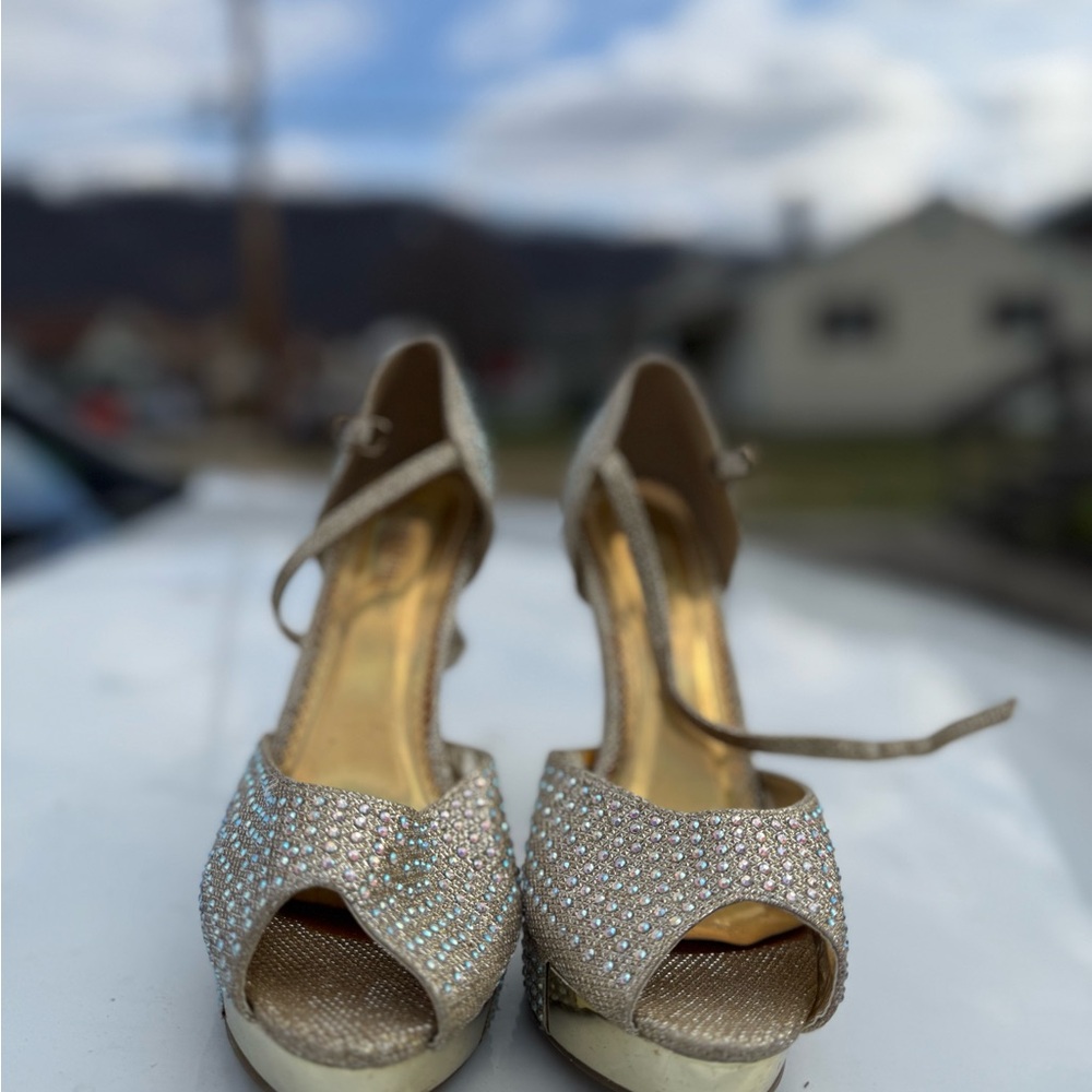 Elegant Gold Women's Heels